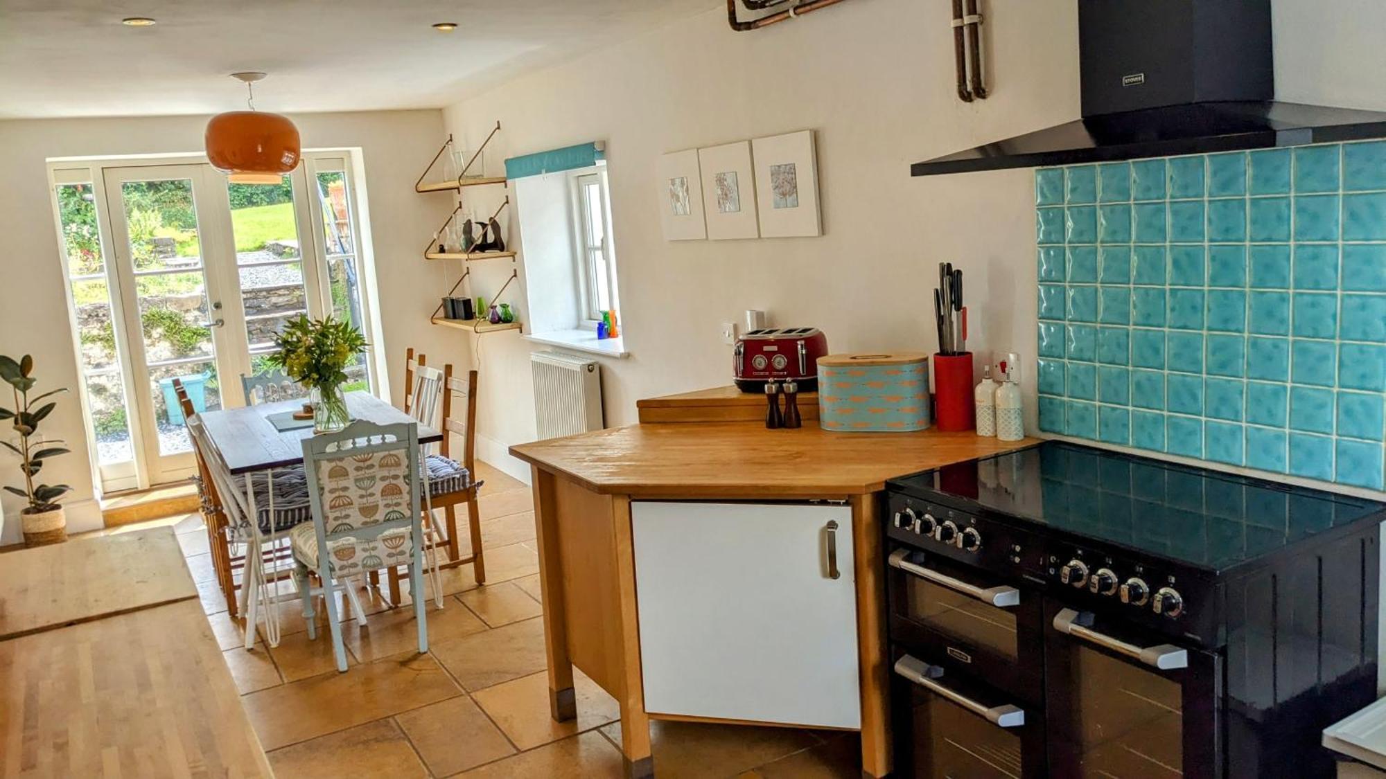 Bryn Capel, Holiday home